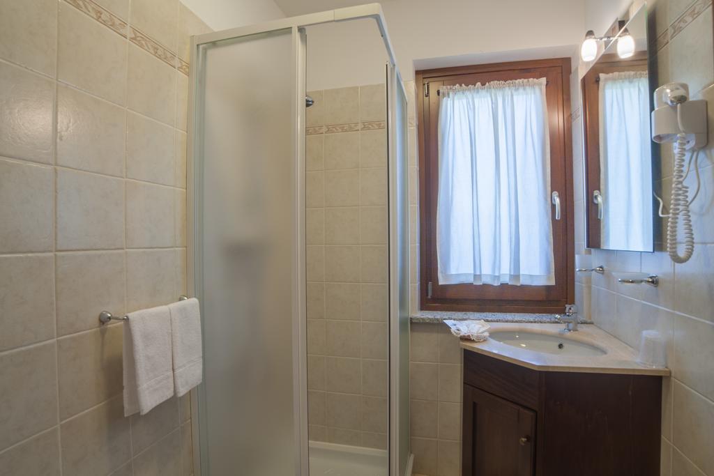 Albergo Punta Zerbion Champoluc Room photo